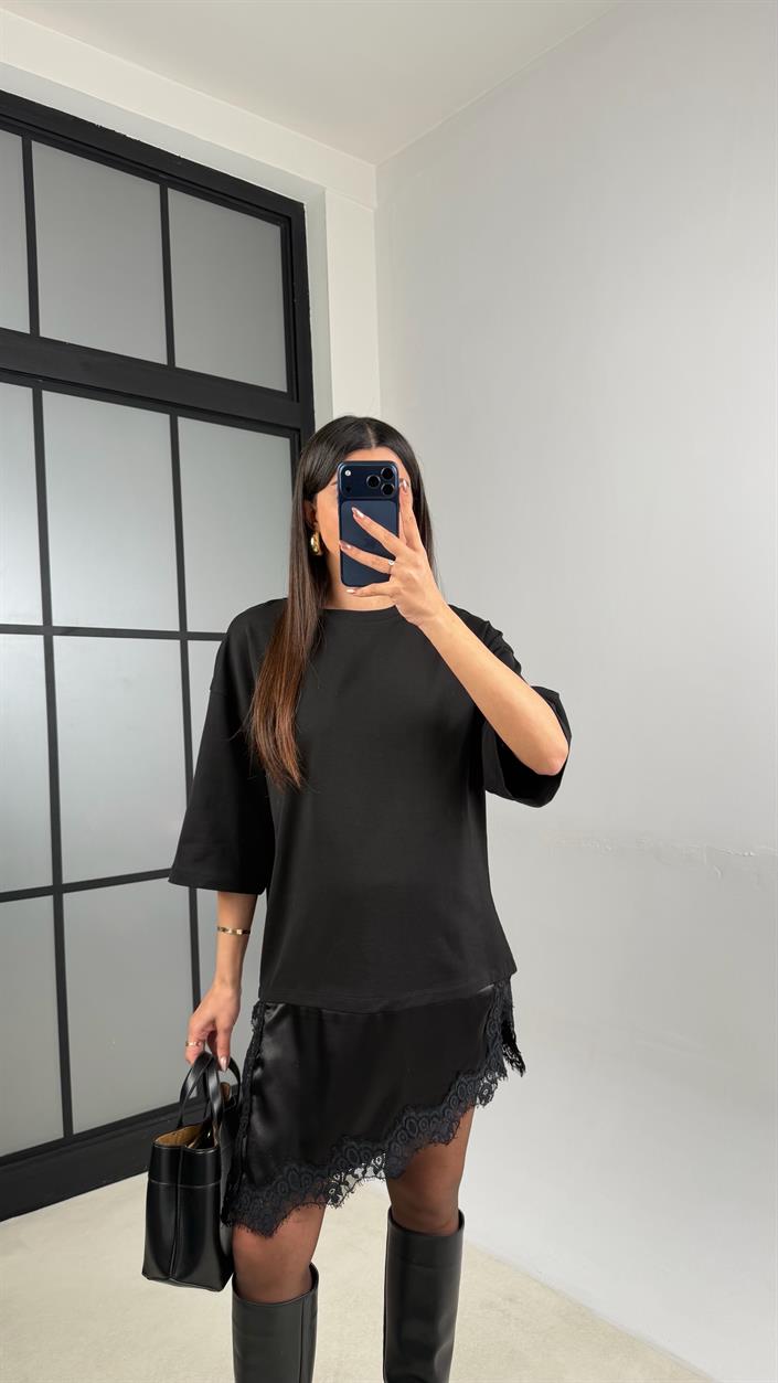 Siyah Dantel Detaylı Tshirt GAUS-01138