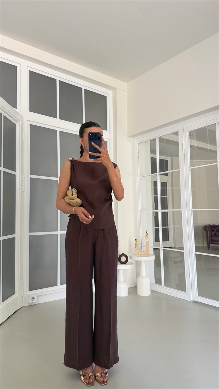 Kahve Gold Toka Detaylı Bluz Pantolon İkili Tencel Takım GAUS-01825