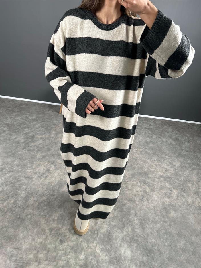 Hedy Gri Çizgili Oversize Uzun Triko Elbise