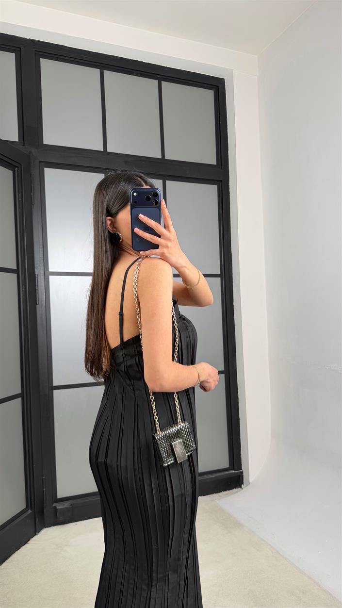 Siyah Ayarlanabilir Askılı Piliseli ZR Model Elbise GAUS-01375