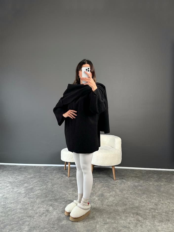 Almina Siyah Atkılı Kaban 