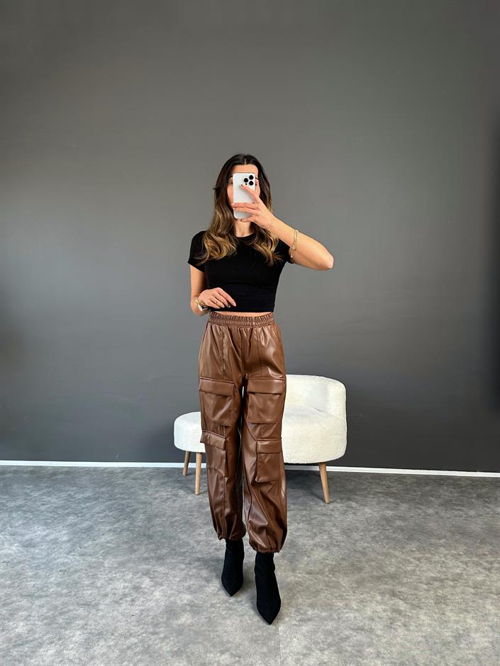 Kahverengi Kargo Cepli Deri Pantolon 
