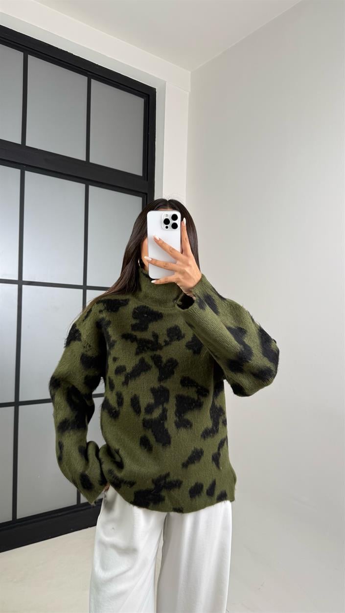 Yeşil Balıkçı Yaka Leopar Desenli Kazak GAUS-00532