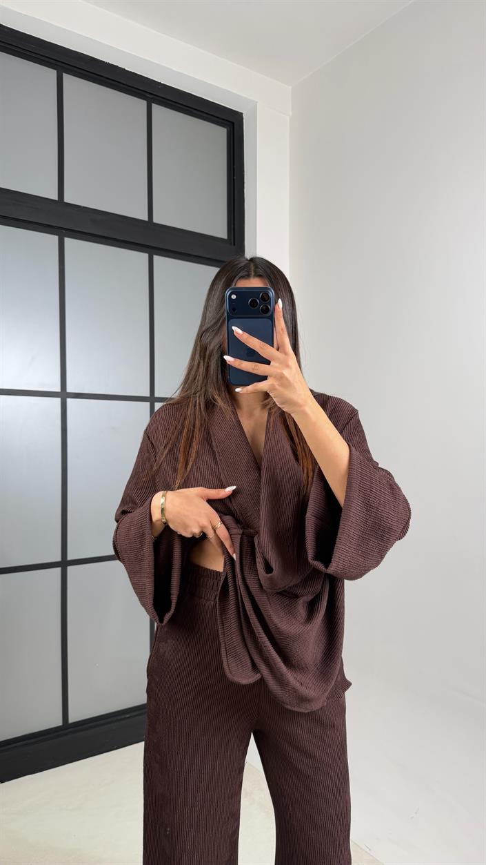 Kahve Yan Düğme Detaylı Kimono Beli Lastikli Pantolon Fitilli Kumaş Takım GAUS-00624