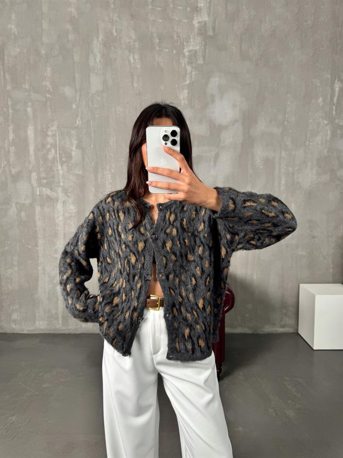 Delic Gri Leopar Desenli Düğmeli Hırka