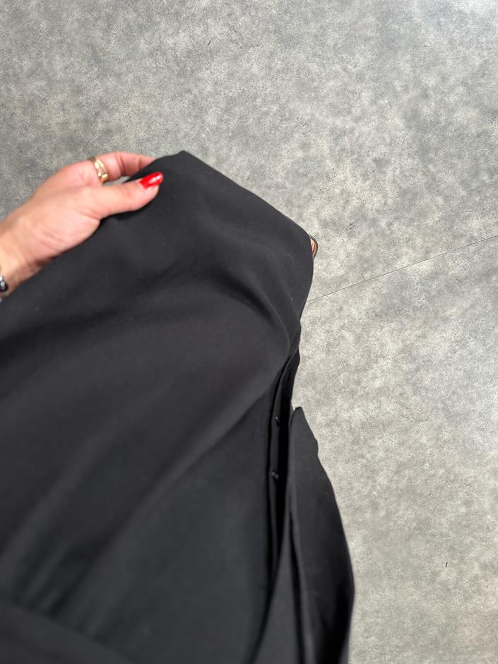 Vian Siyah Gizli Düğmeli Kemerli Keten Elbise
