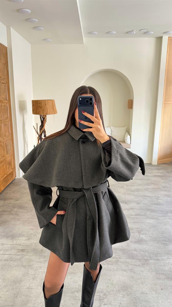 Antrasit Pelerin Detaylı Kuşaklı Astarlı Kaban GAUS-00727