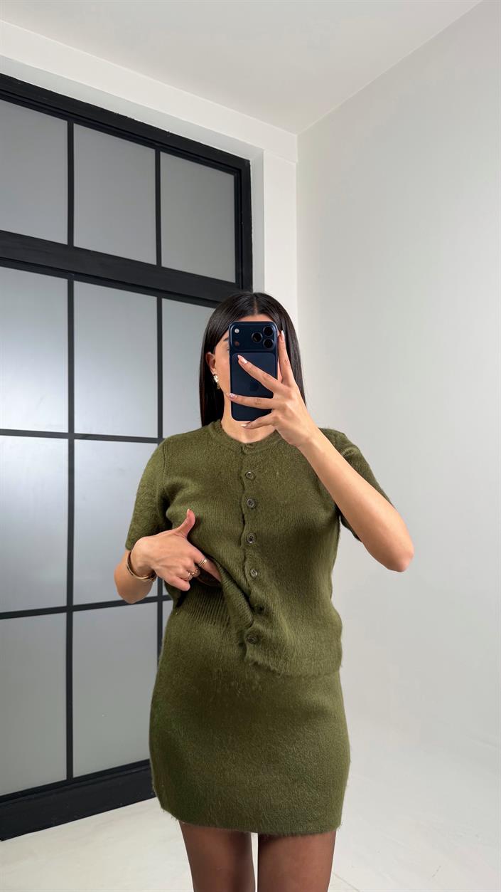 Yeşil Kısa Kol Düğmeli Bluz Beli Lastikli Etek İkili Triko Takım GAUS-00822