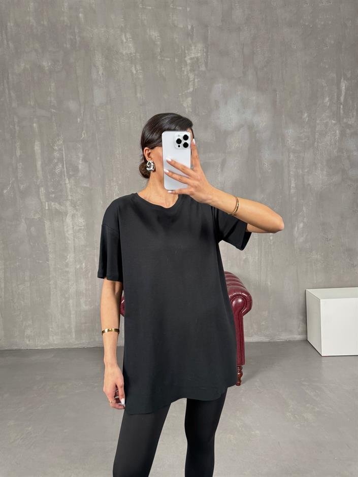 Siyah Yandan Yırtmaçlı Bisiklet Yaka Tshirt Gaus00045