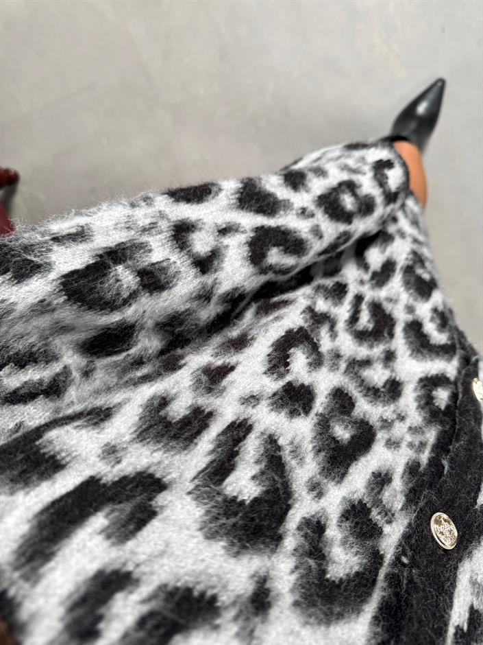 Wud Siyah Leopar Desenli Hırka