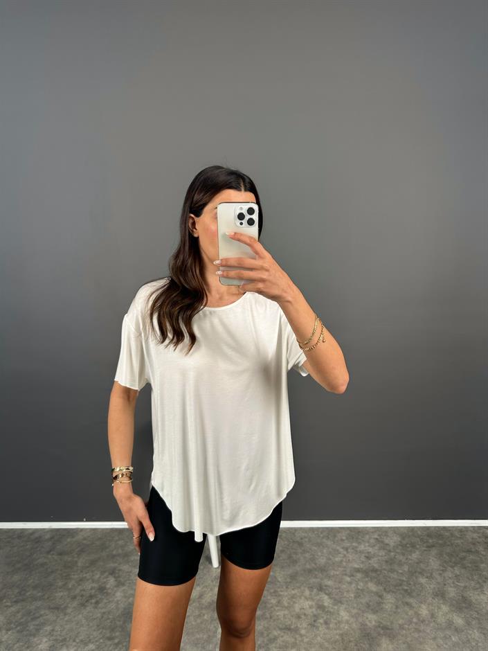 Beyaz Salaş Rahat Tshirt