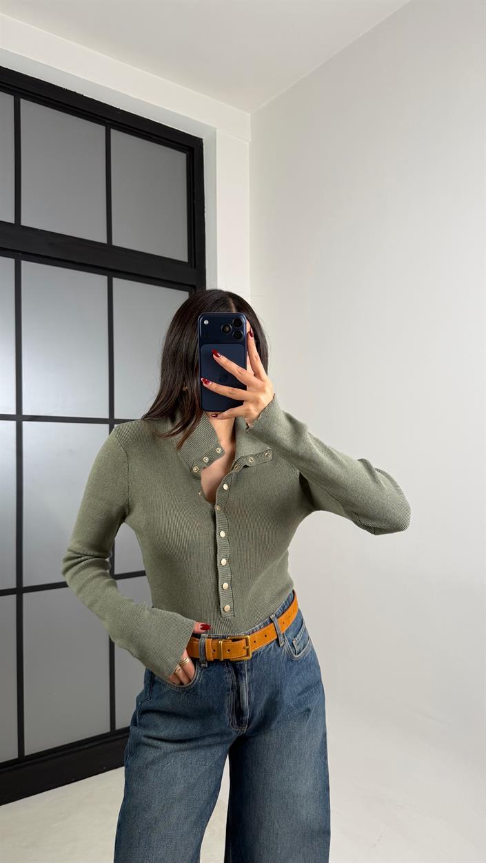 Haki Çıtçıt Düğmeli Triko Kazak GAUS-00780