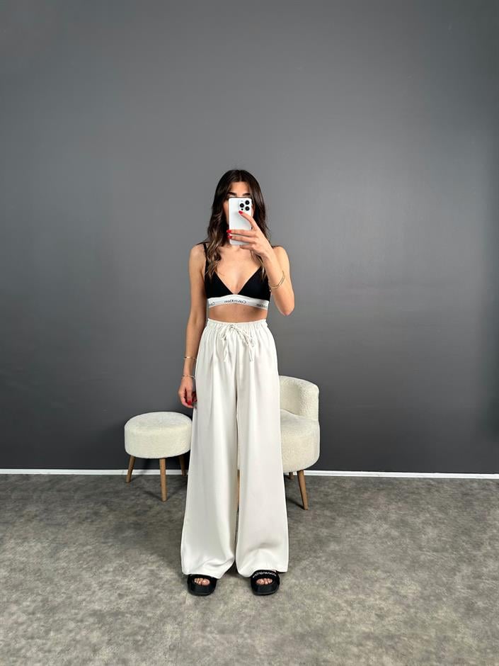 Raisa Beyaz Basic Beli Lastikli Pantolon 
