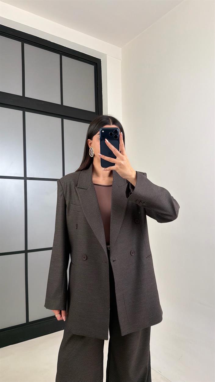 Kahve Vatkalı Astarlı Kuşaklı Premium Desenli Ceket GAUS-00910