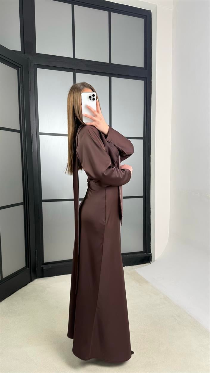 Kahve Şal Detaylı Tasarım Saten Elbise GAUS-01166