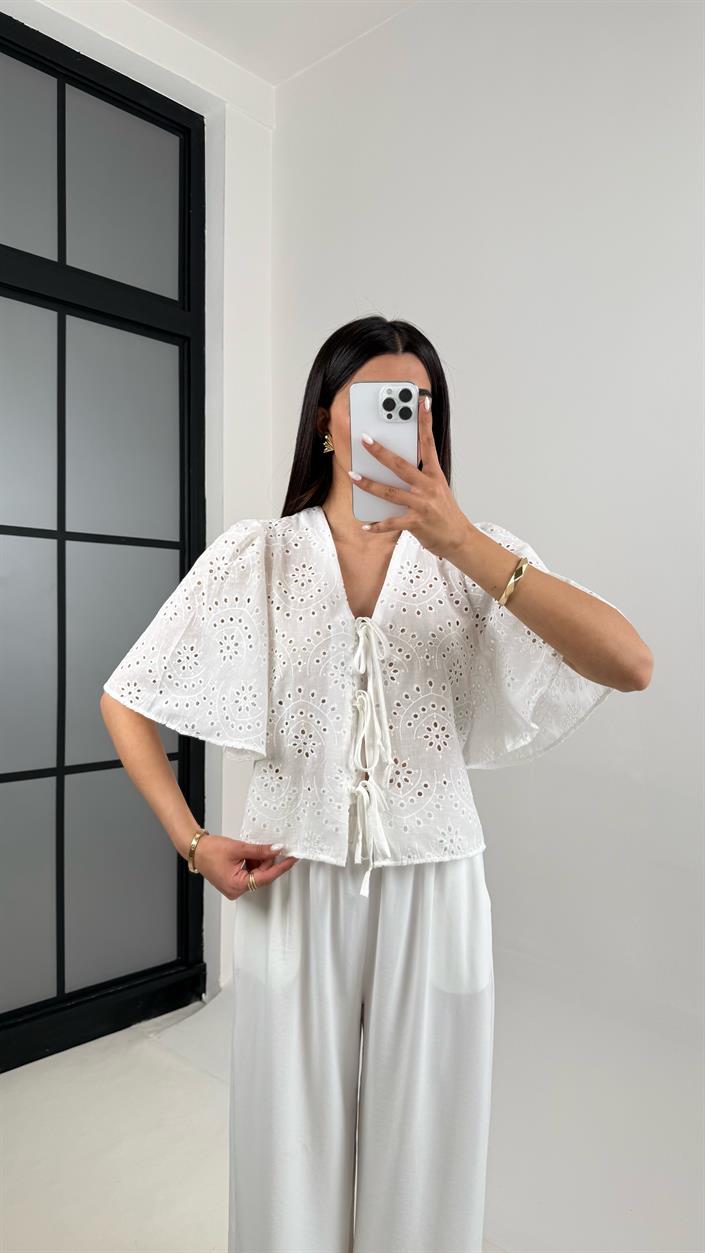 Beyaz Önü Bağlamalı Fisto Bluz Gaus00403
