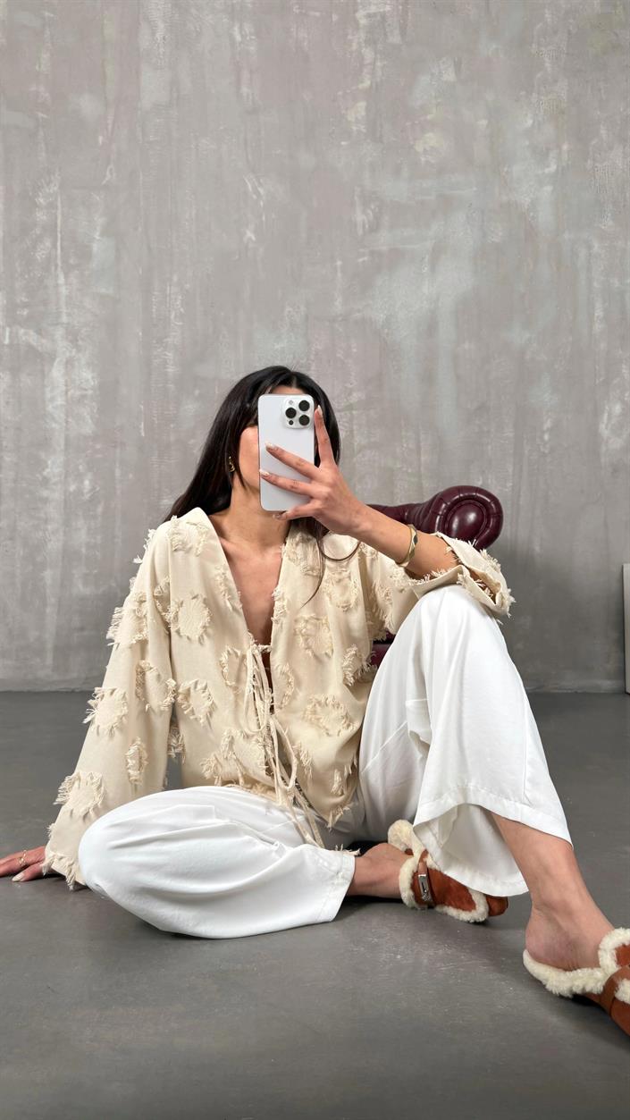 Bej Zenit Püskül Detaylı Bağlamalı Keten  Gömlek GAUS-01147