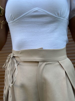 Balon Kol Korse Detaylı T-shirt