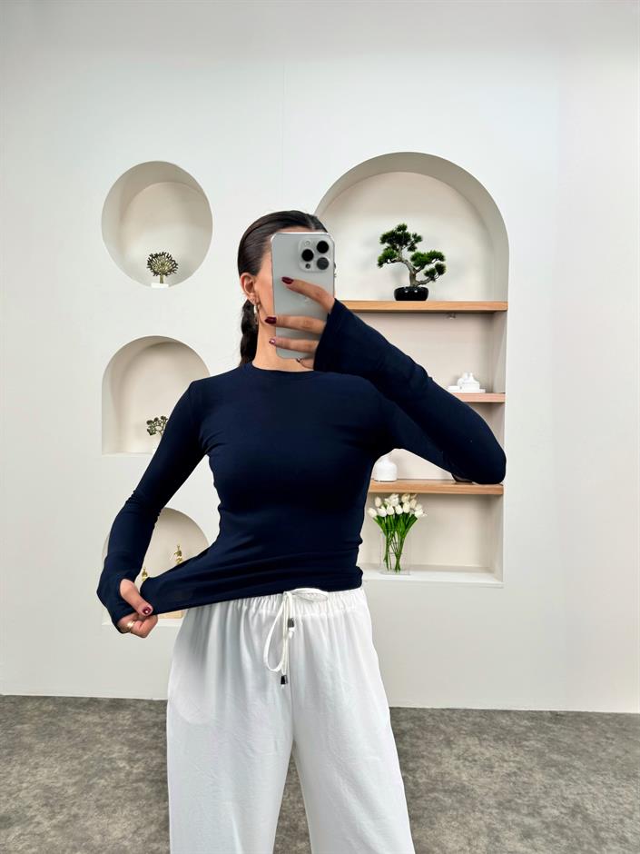 Odri Lacivert Oys Modal Kumaş Bisiklet Yaka El Detaylı Bluz