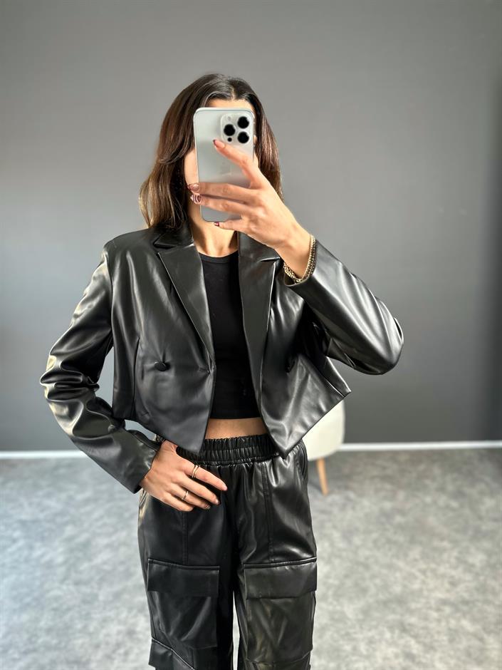 Siyah Deri Astarlı Crop Ceket 