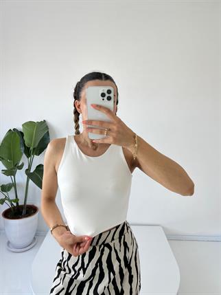 Beyaz Basic Likralı Crop
