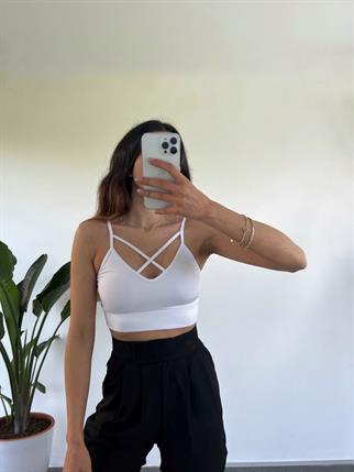 حمالة صدر بيضاء