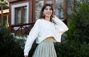 Beyaz Crop Sweat