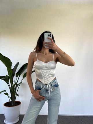 Beyaz Korse Crop
