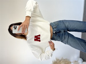 Beyaz M harfli Sweat 