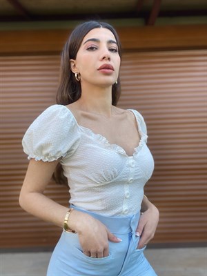 Beyaz Volanlı Balon Kol T-Shirt