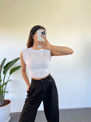 Beyaz Yanları Büzgülü Basic Crop 