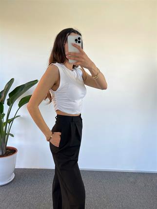 Beyaz Yanları Büzgülü Basic Crop 