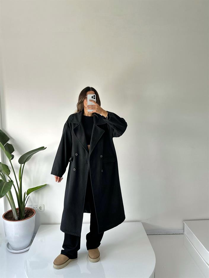 Bronte Siyah Oversize Astarlı Kaban