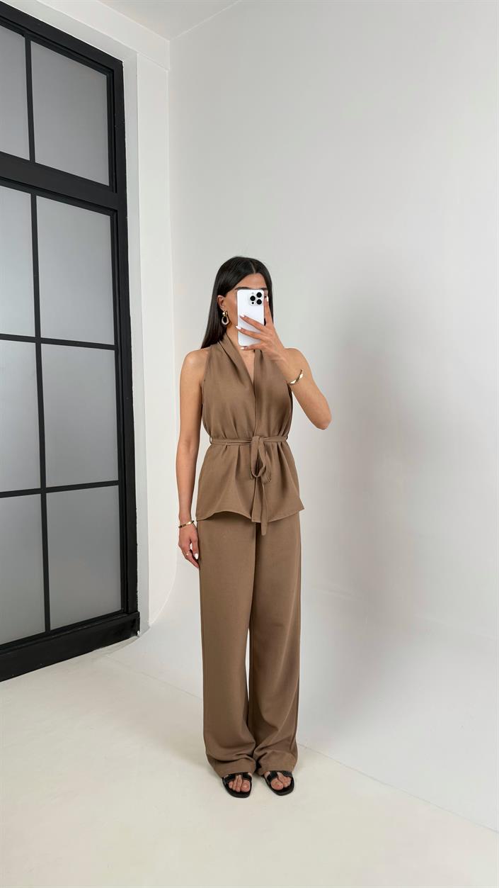 Kahve Önü Bağlamalı Kuşaklı Yelek Beli Lastikli Cepli Pantolon Keten Takım Gaus00410