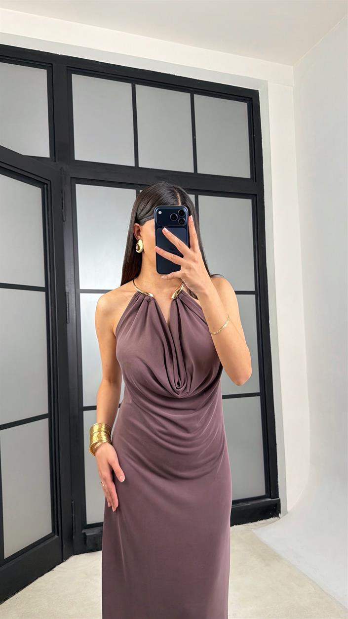 Kahve Kolye Detaylı Premium Modal Kumaş Elbise GAUS-01367