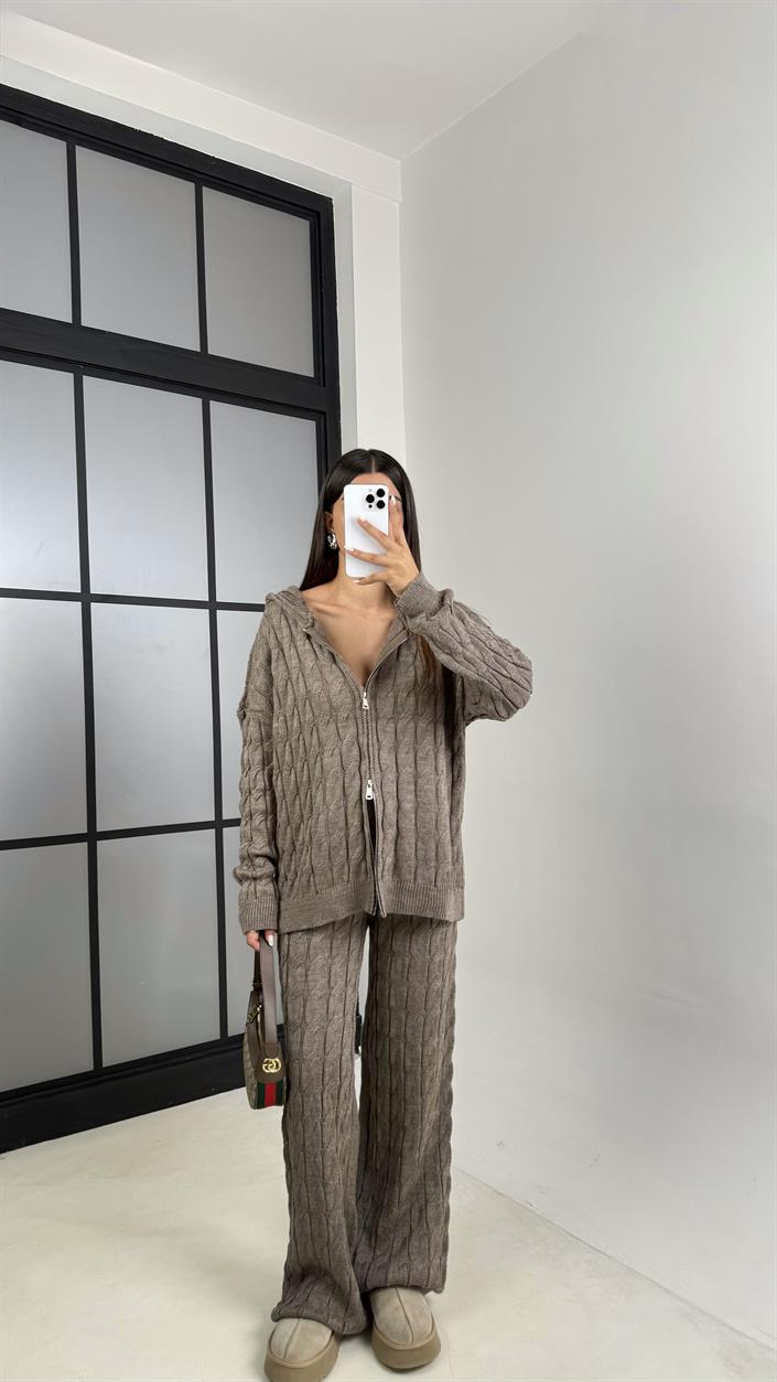 Kahve Saç Örgülü Kapüşonlu Hırka Pantolon Triko Takım GAUS-00514