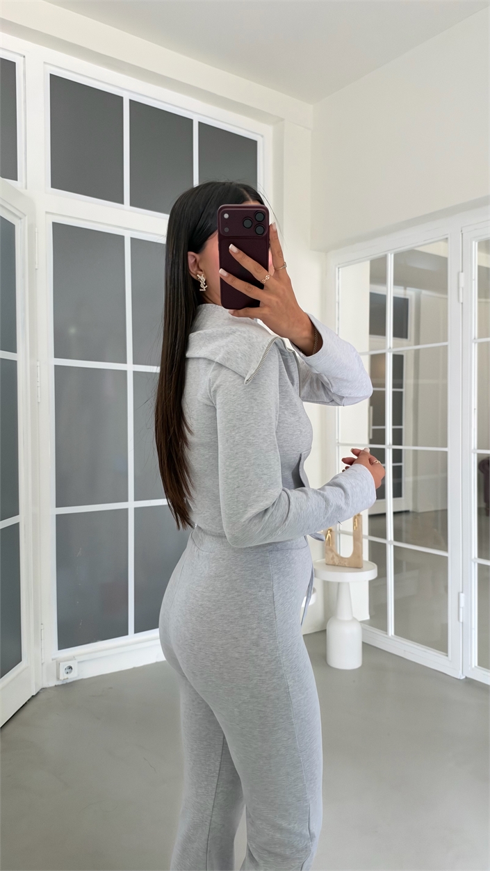 Gri Geniş Yakalı Crop Hırka Beli Lastikli Eşofman İkili Basic Takım GAUS-02156