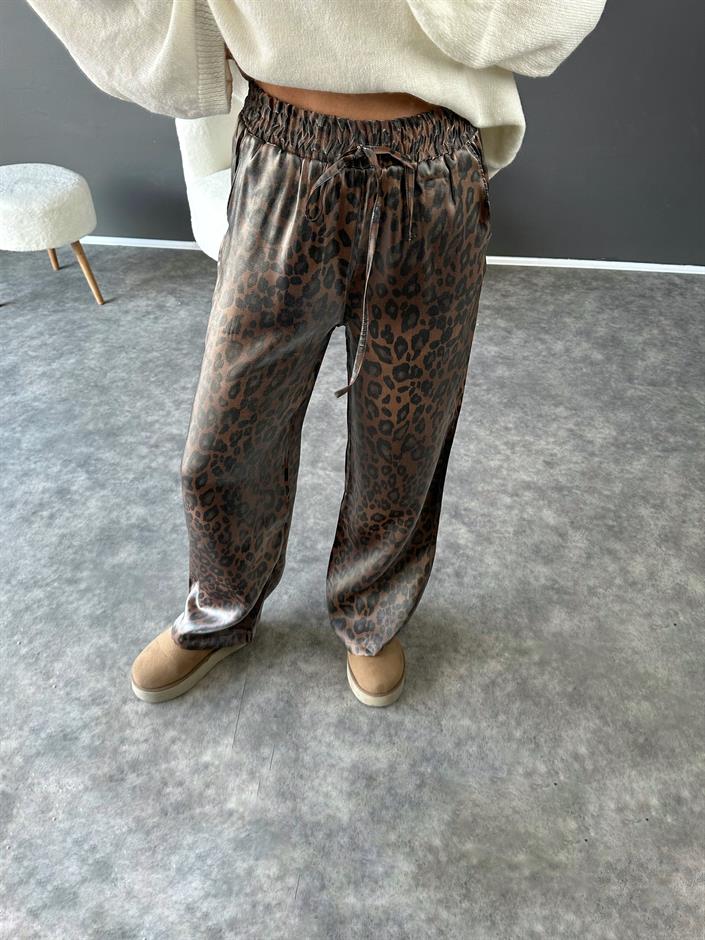 Leoparlı Parlak Beli Lastikli Pantolon 