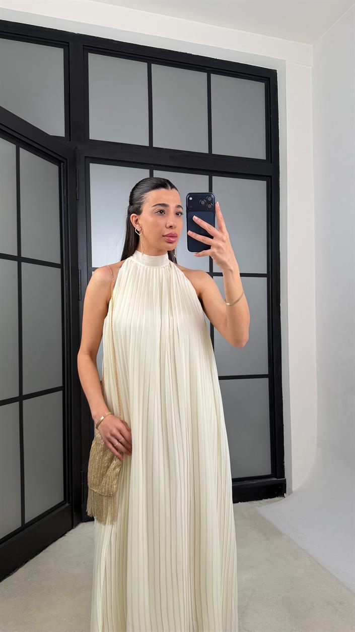 Krem Boyundan Bağlamalı Astarlı Pileli Tasarım Elbise GAUS-01363