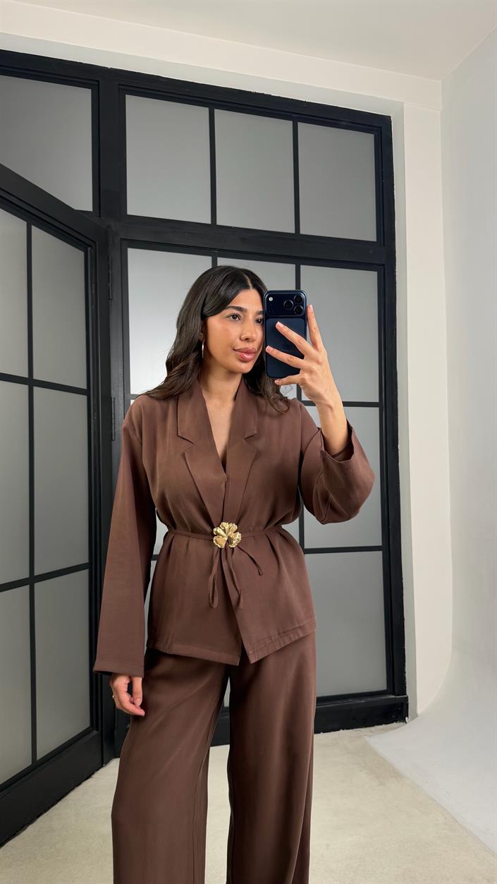 Kahve Broş Detaylı Kimono Beli Lastikli Pantolon Takım GAUS-01345