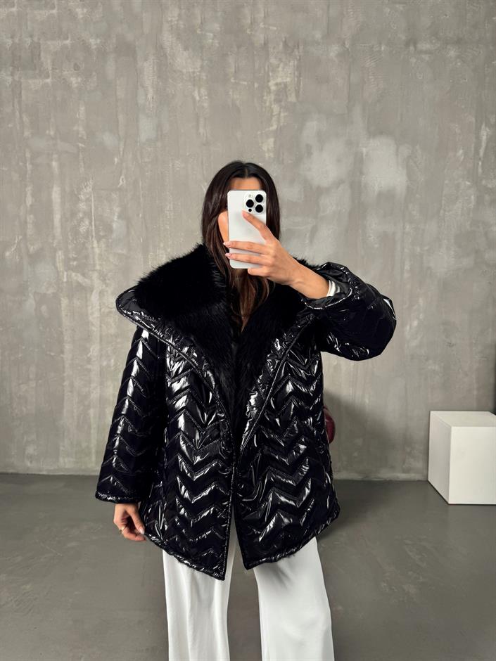 Vanesa Siyah Parlak Kuşaklı Mont