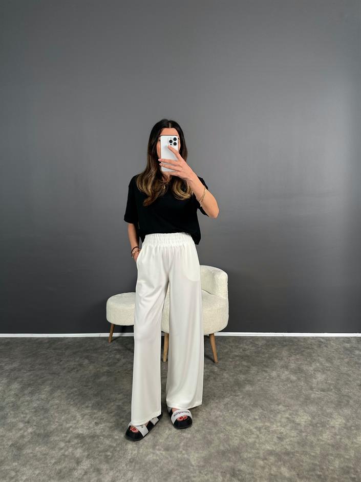 Beyaz Kalın Kemerli Beli Lastikli Pantolon 