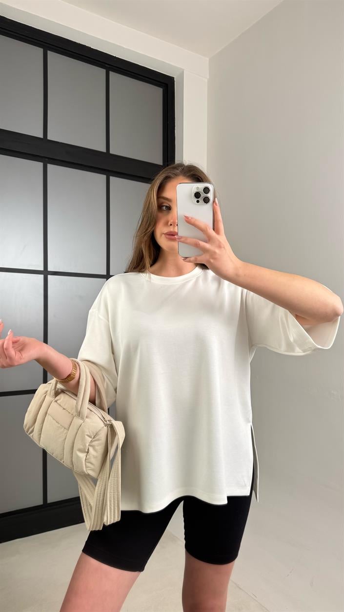 Beyaz Basic Yırtmaç Detaylı Modal Tshirt GAUS-01060