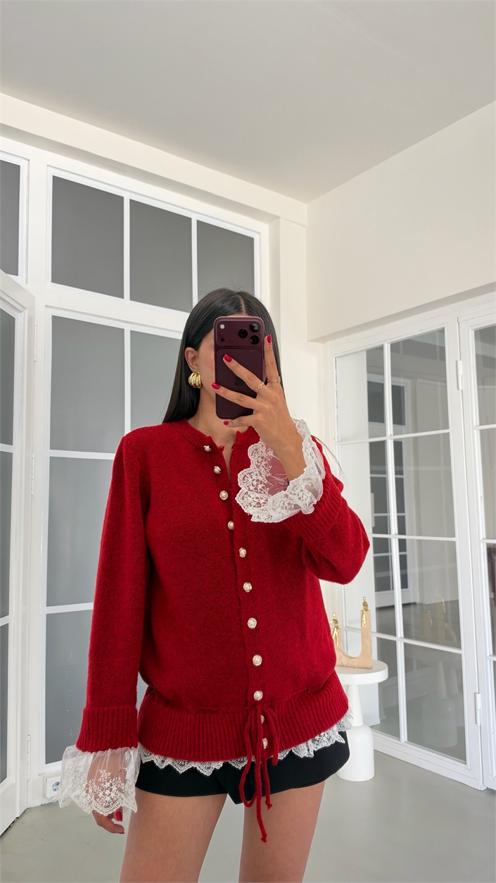 Kırmızı İnci Düğmeli Dantelli Triko Hırka GAUS-02241