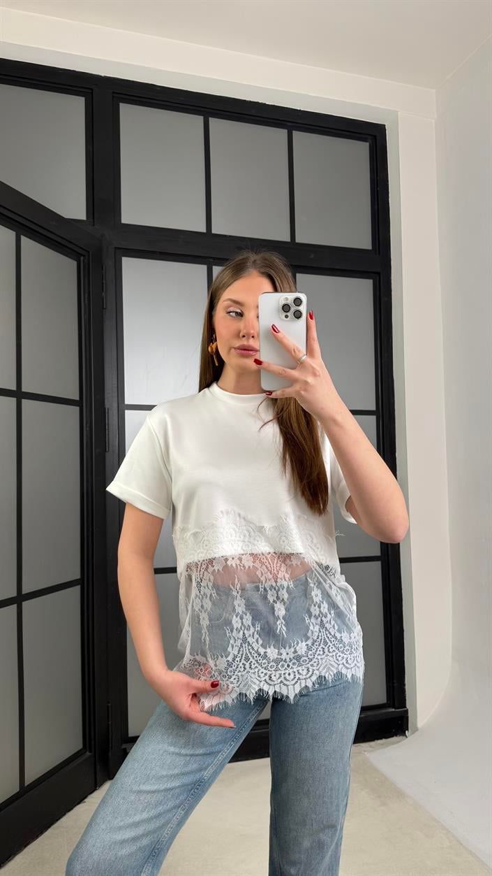 Ekru Dantel Detaylı Tshirt GAUS-01265