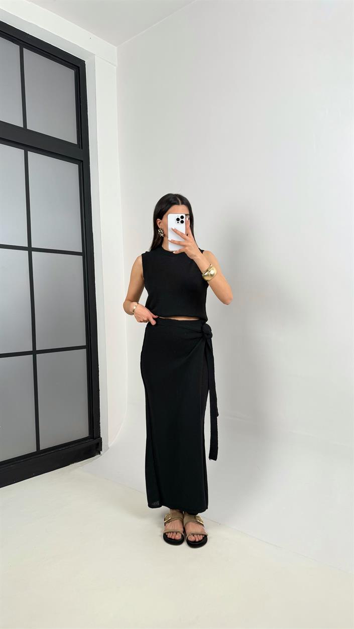 Siyah Etekli Pantolon Sıfır Kol Triko Takım Gaus00399