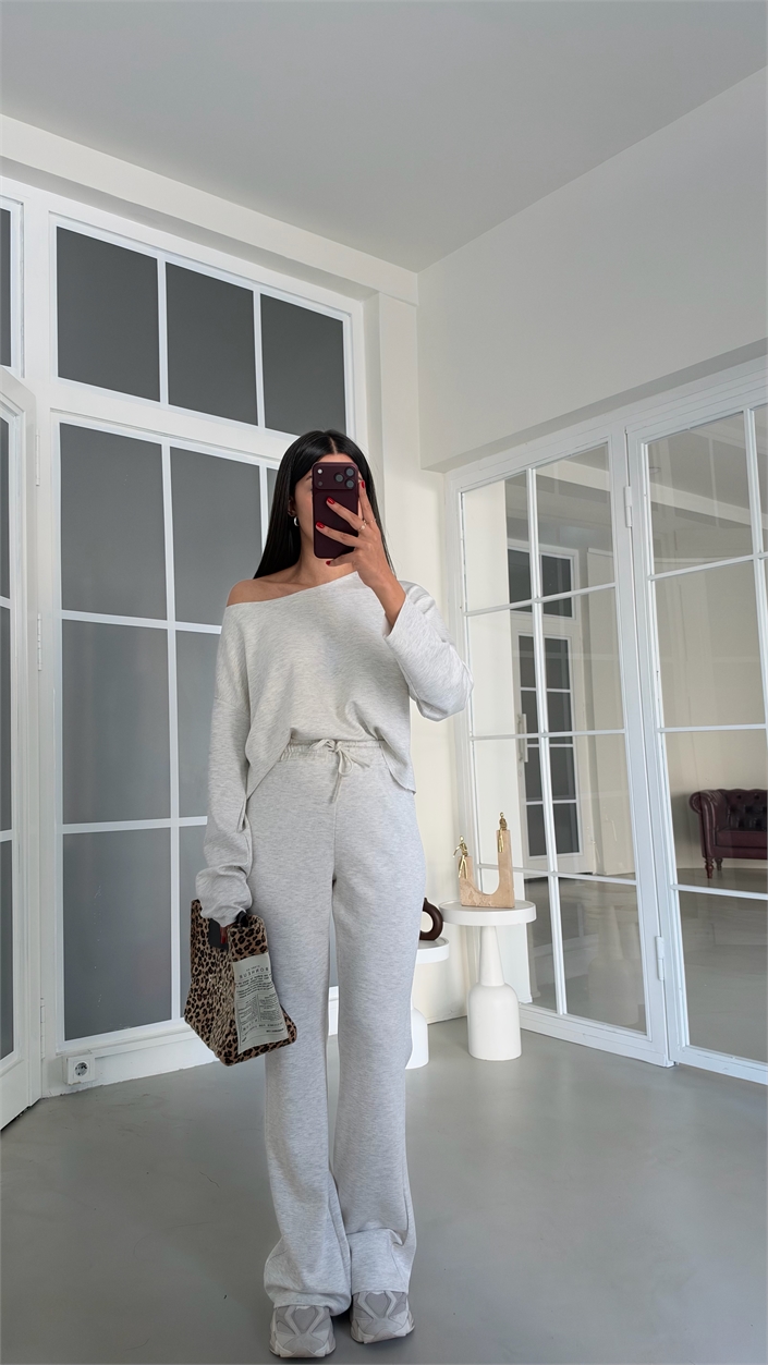 Gri Kayık Yaka Bluz Beli Lastikli Pantolon İkili Modal Takım GAUS-02168