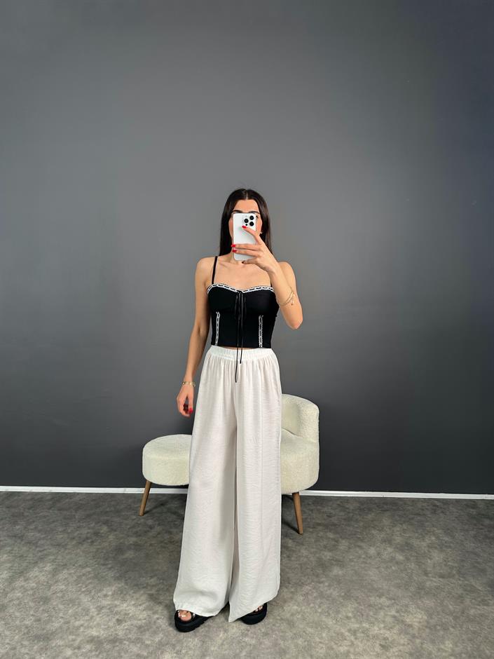 Eliow Beyaz Bol Paça Beli Lastikli Pantolon 