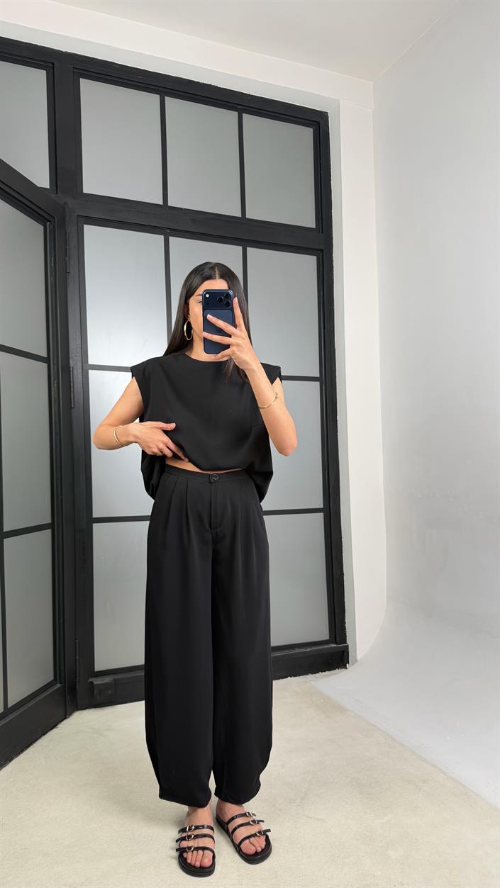 Siyah Vatkalı Bluz Beli Lastikli Pantolon Krep Kumaş Takım GAUS-01485