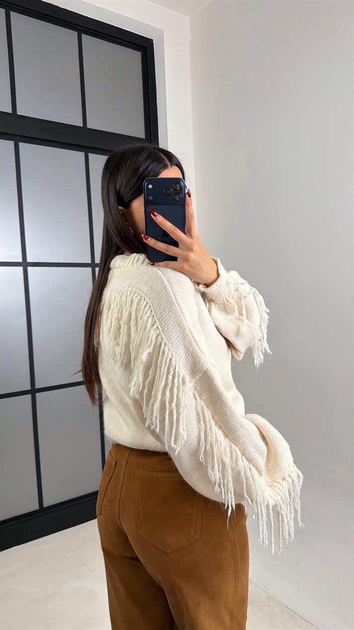 Ekru Saçaklı Düğmeli Triko Crop Hırka GAUS-00749